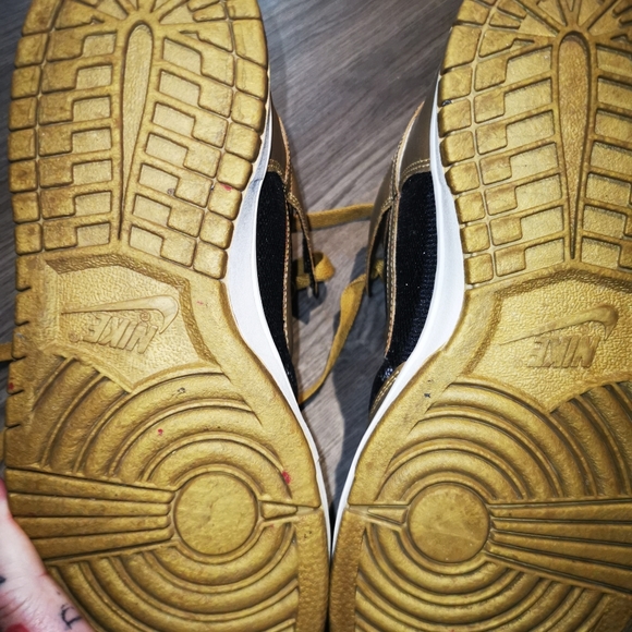 NIKE HIGH DUNKS gold/black sparkle - Picture 3 of 5